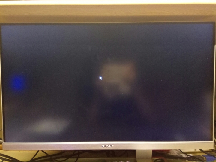 Acer筆電黑屏顯示滑鼠游標